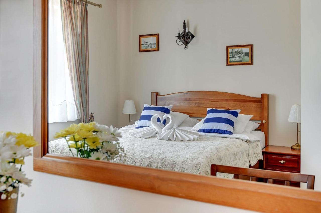 Villa & Restaurant Admiral Nelson هيل المظهر الخارجي الصورة