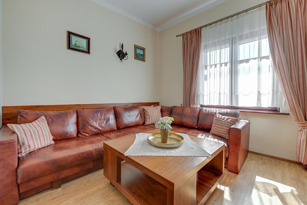 Villa & Restaurant Admiral Nelson هيل المظهر الخارجي الصورة
