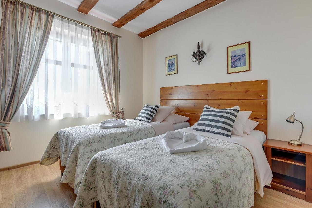 Villa & Restaurant Admiral Nelson هيل المظهر الخارجي الصورة