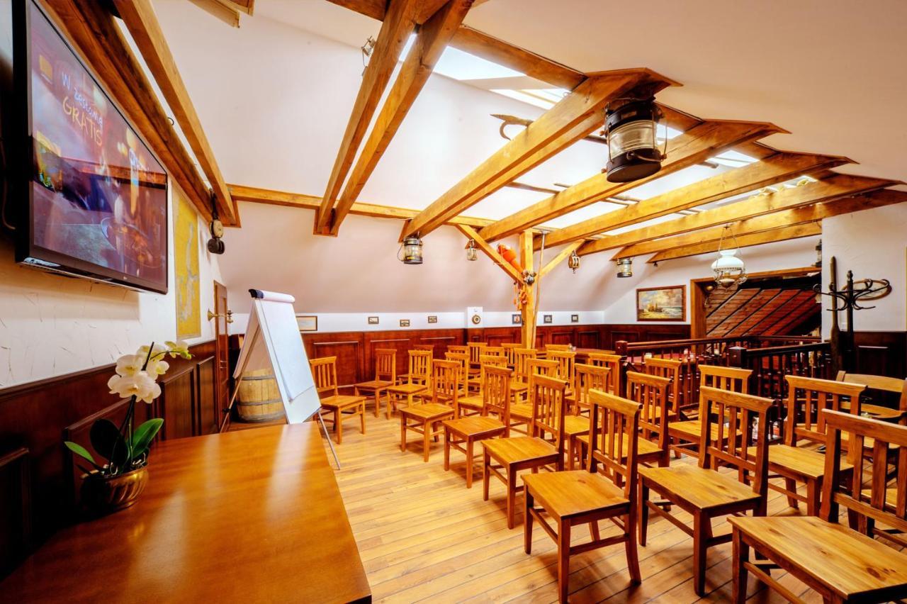 Villa & Restaurant Admiral Nelson هيل المظهر الخارجي الصورة