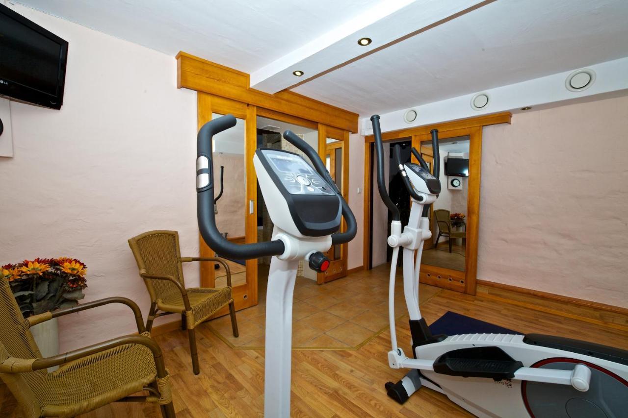 Villa & Restaurant Admiral Nelson هيل المظهر الخارجي الصورة