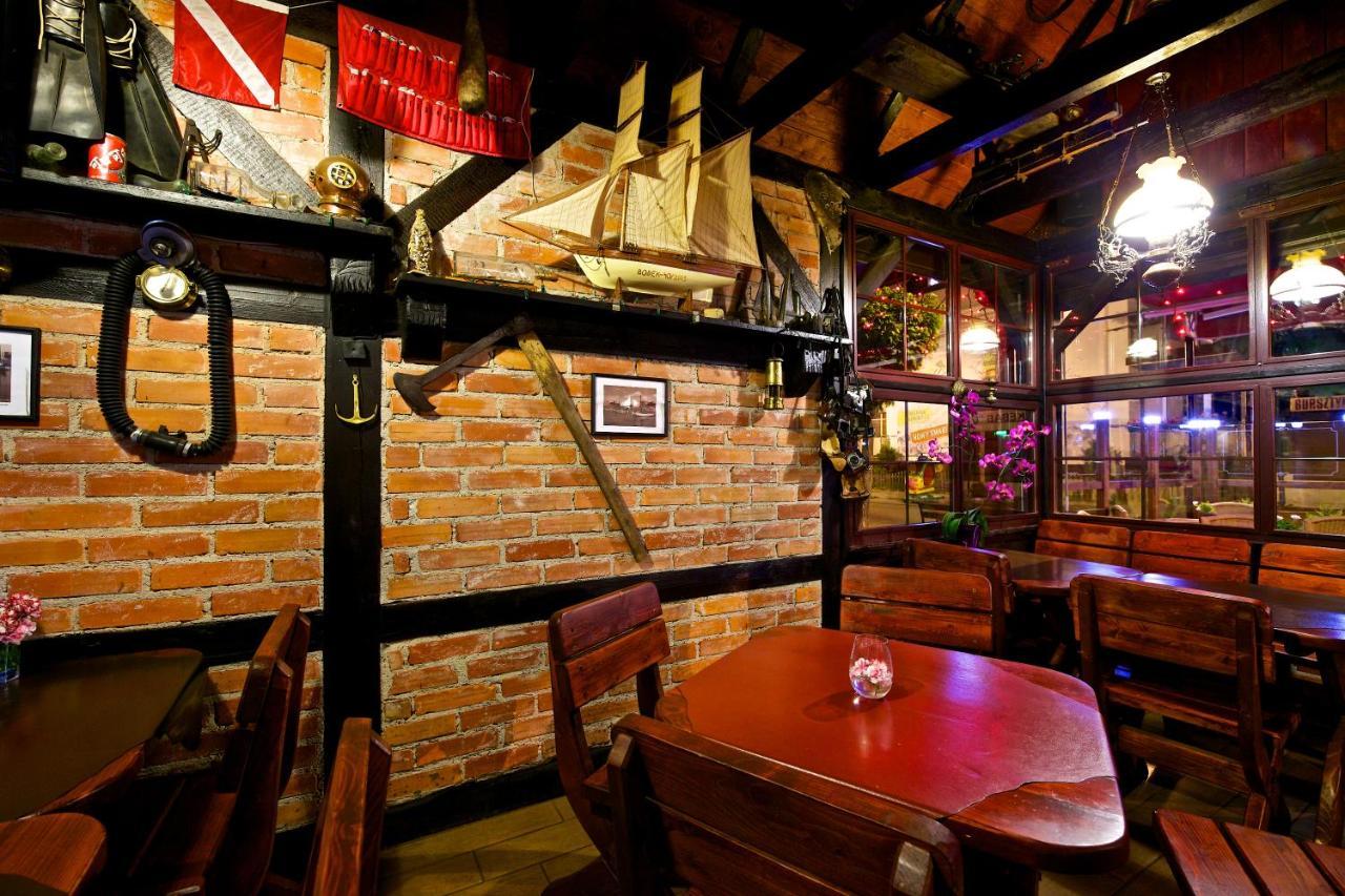 Villa & Restaurant Admiral Nelson هيل المظهر الخارجي الصورة